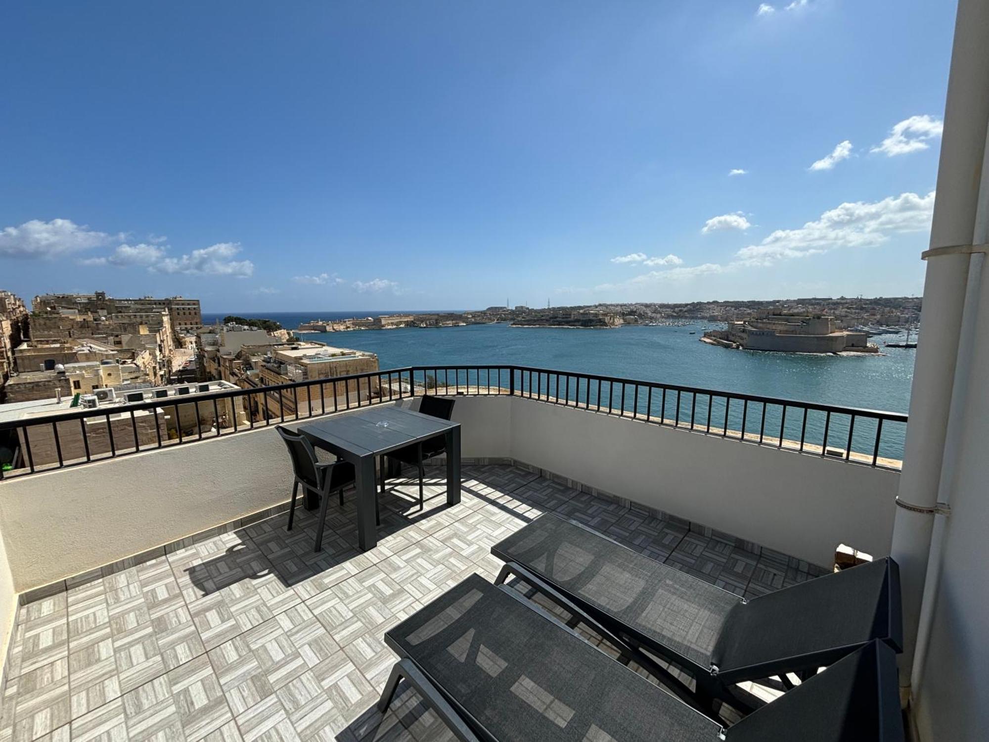 Grand Harbour Hotel Valletta Luaran gambar