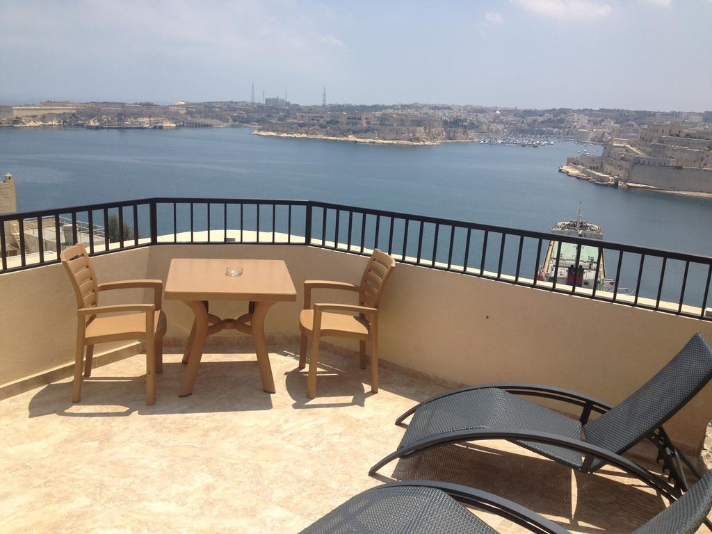 Grand Harbour Hotel Valletta Bilik gambar